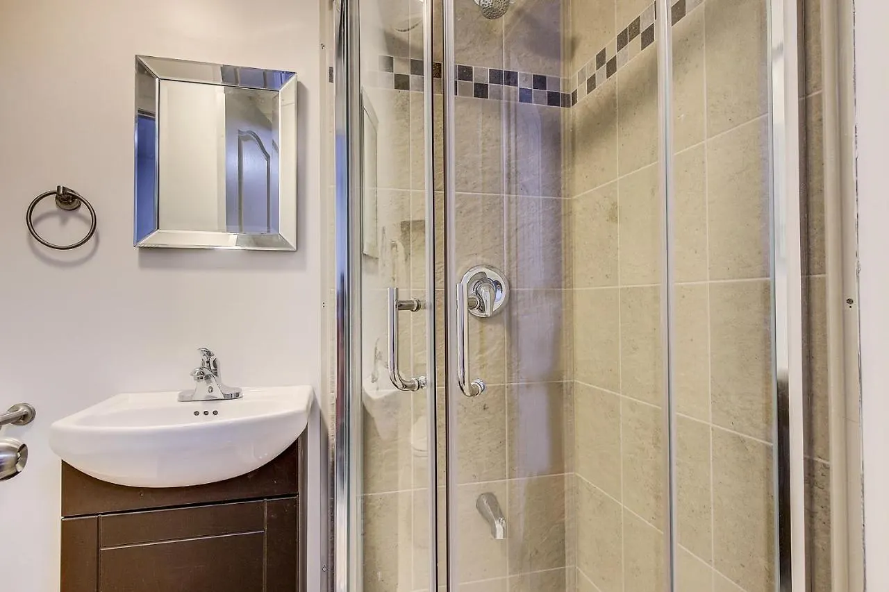 Spadina Guesthouse Toronto Guest house